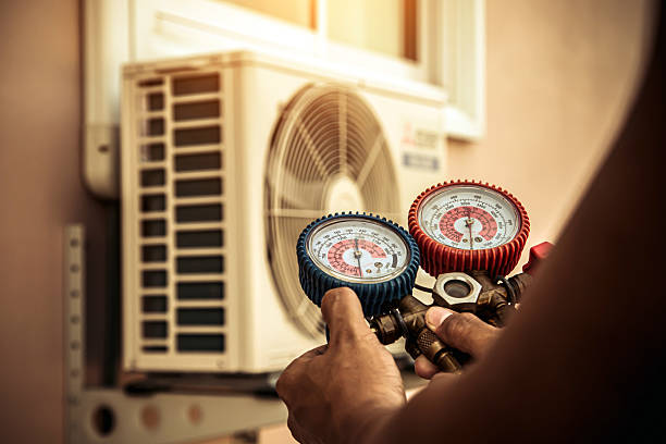 Professional Air Conditioning Service technician working in Mashantucket, CT